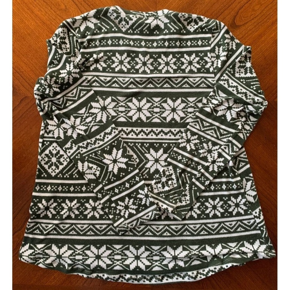 MUMU Mellow Long Sleeve Top Shirt Green Snowflake Holiday Christmas Winter Med - Picture 4 of 5